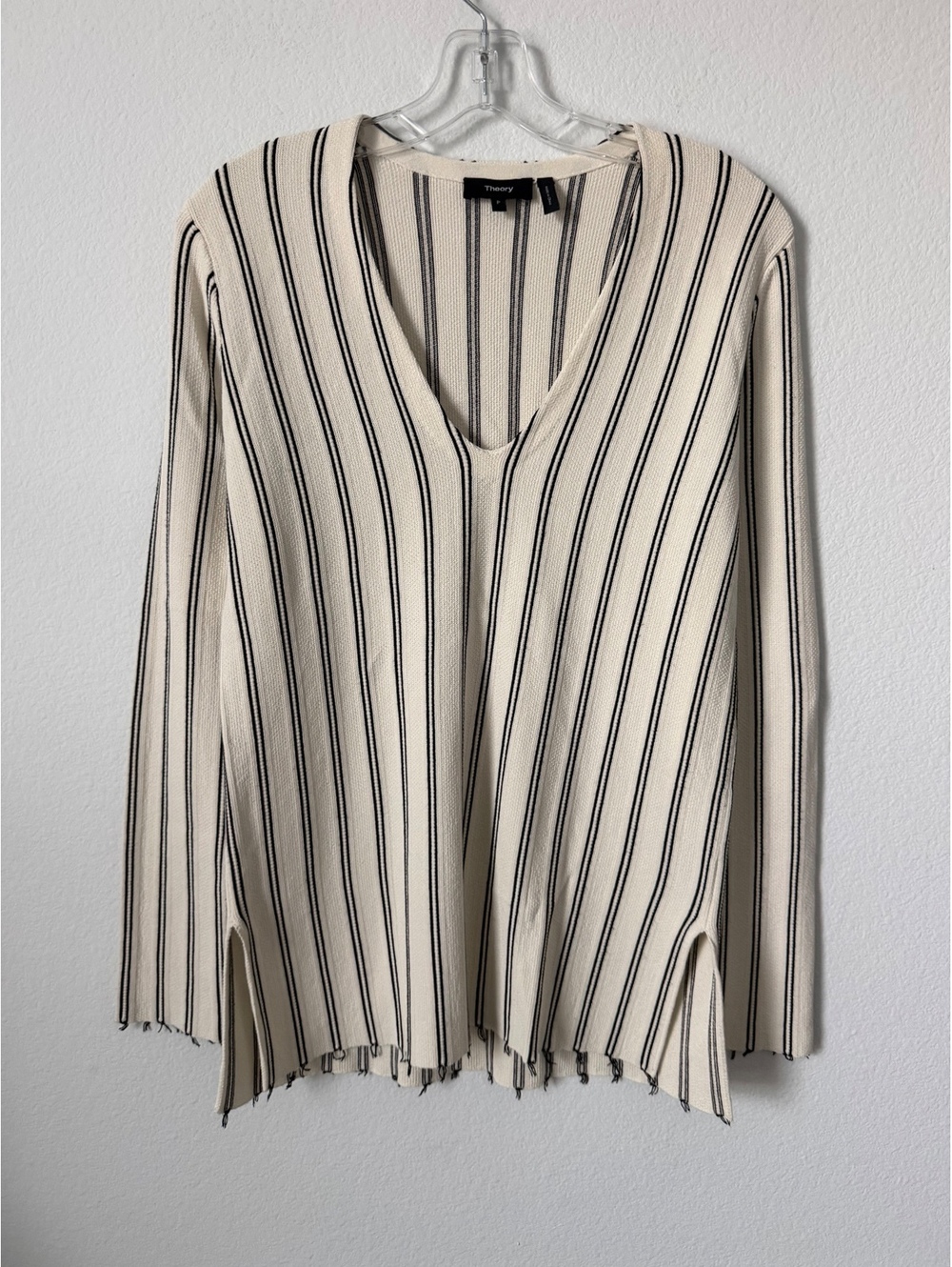 THEORY Long Sleeve V-Neck Cream/Black Striped Distressed Hem Sweater Size XS